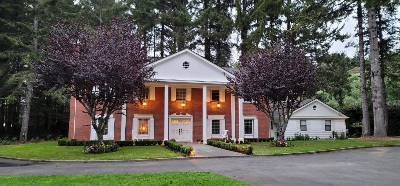 Shiraz Boutique B&B Crescent City Exterior photo